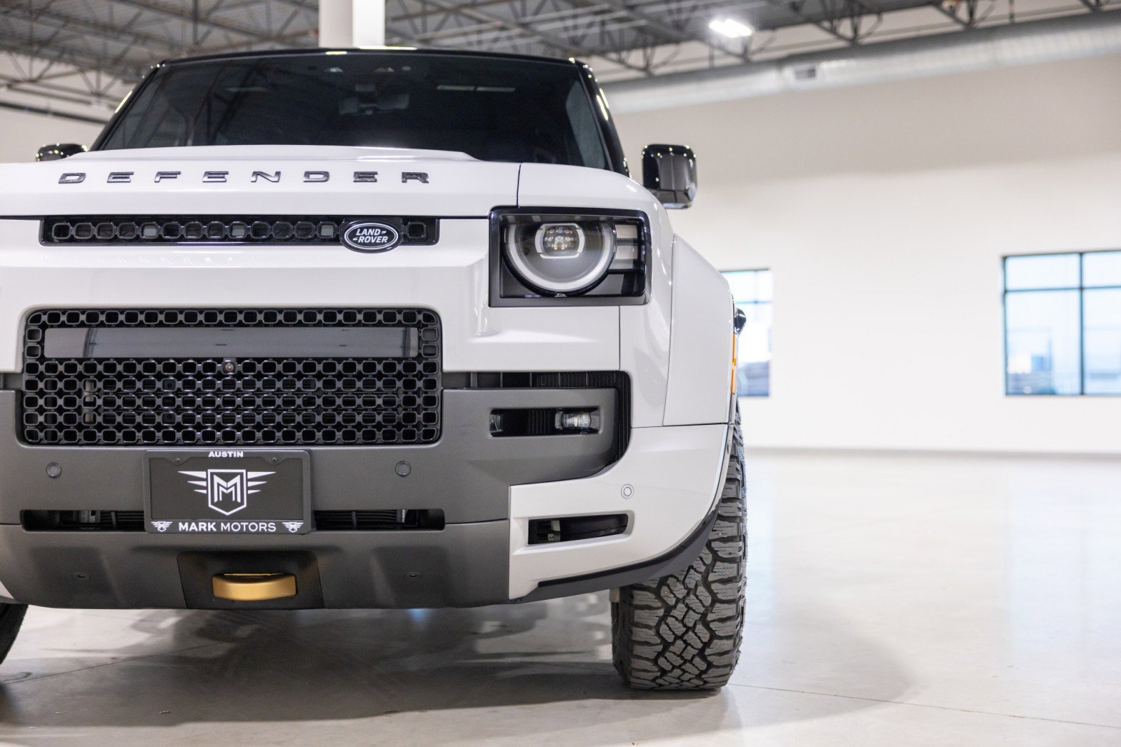 Used 2026 Land Rover Defender 110 OCTA image 23