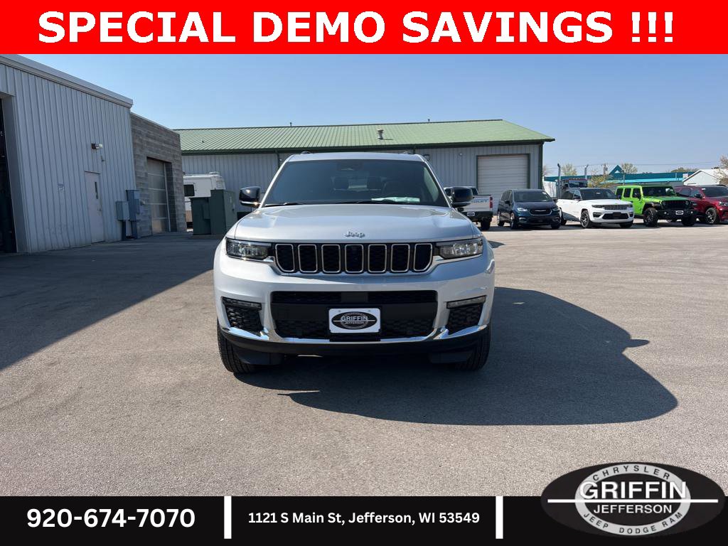 New 2025 Jeep Grand Cherokee L Limited w/ Luxury Tech Group II image 2