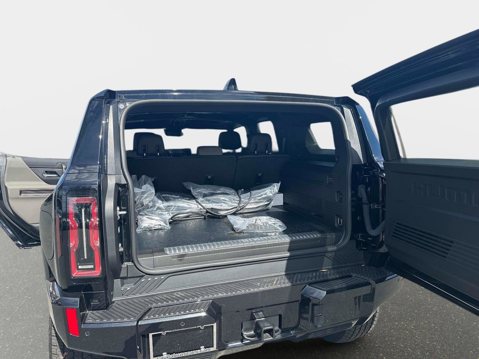 Used 2025 GMC Hummer EV 2X image 11