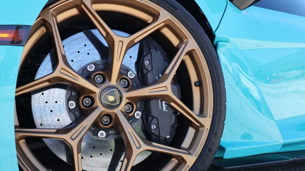Used 2024 Lamborghini Revuelto AWD/4WD image 48