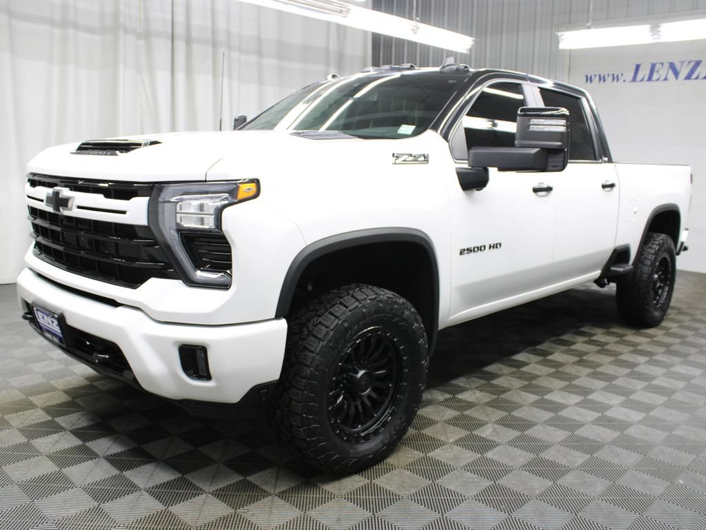 Used 2024 Chevrolet Silverado 2500 LT w/ Z71 Sport Edition AWD/4WD image 9