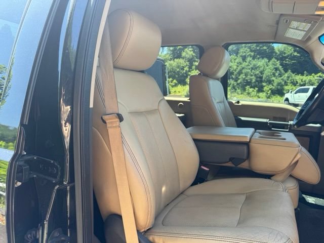 Used 2015 Ford F250 Lariat w/ Lariat Interior Package AWD/4WD image 24