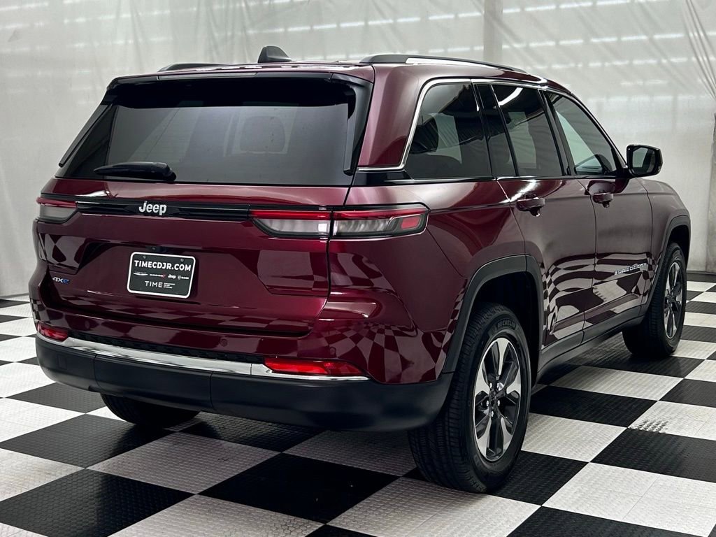 Used 2022 Jeep Grand Cherokee Limited 4xe image 8