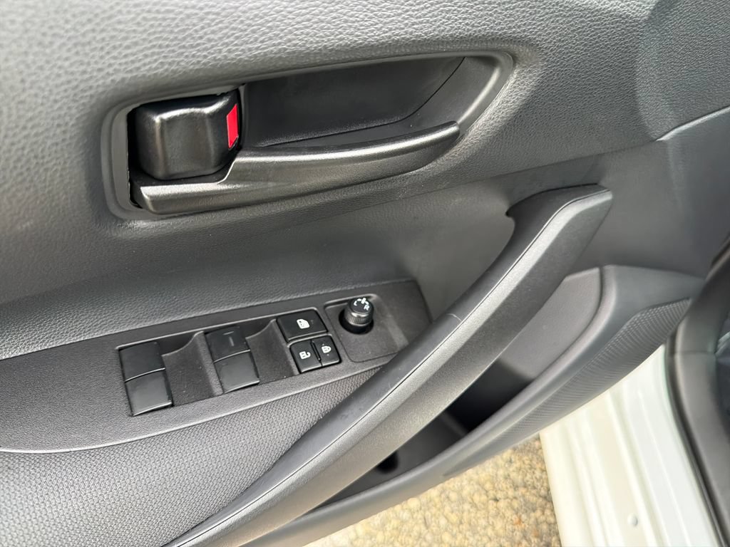 Used 2025 Toyota Corolla LE FWD image 16