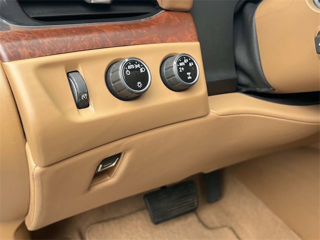 Used 2016 Cadillac Escalade Platinum image 32