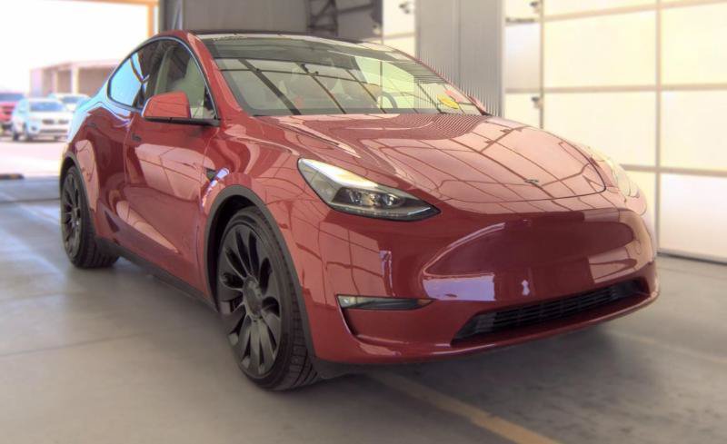 Used 2023 Tesla Model Y Performance AWD/4WD image 3