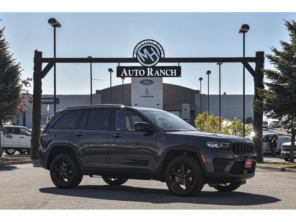 New 2025 Jeep Grand Cherokee Altitude