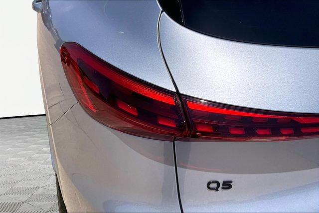 Used 2025 Audi Q5 Premium Plus w/ Premium Plus AWD/4WD image 32