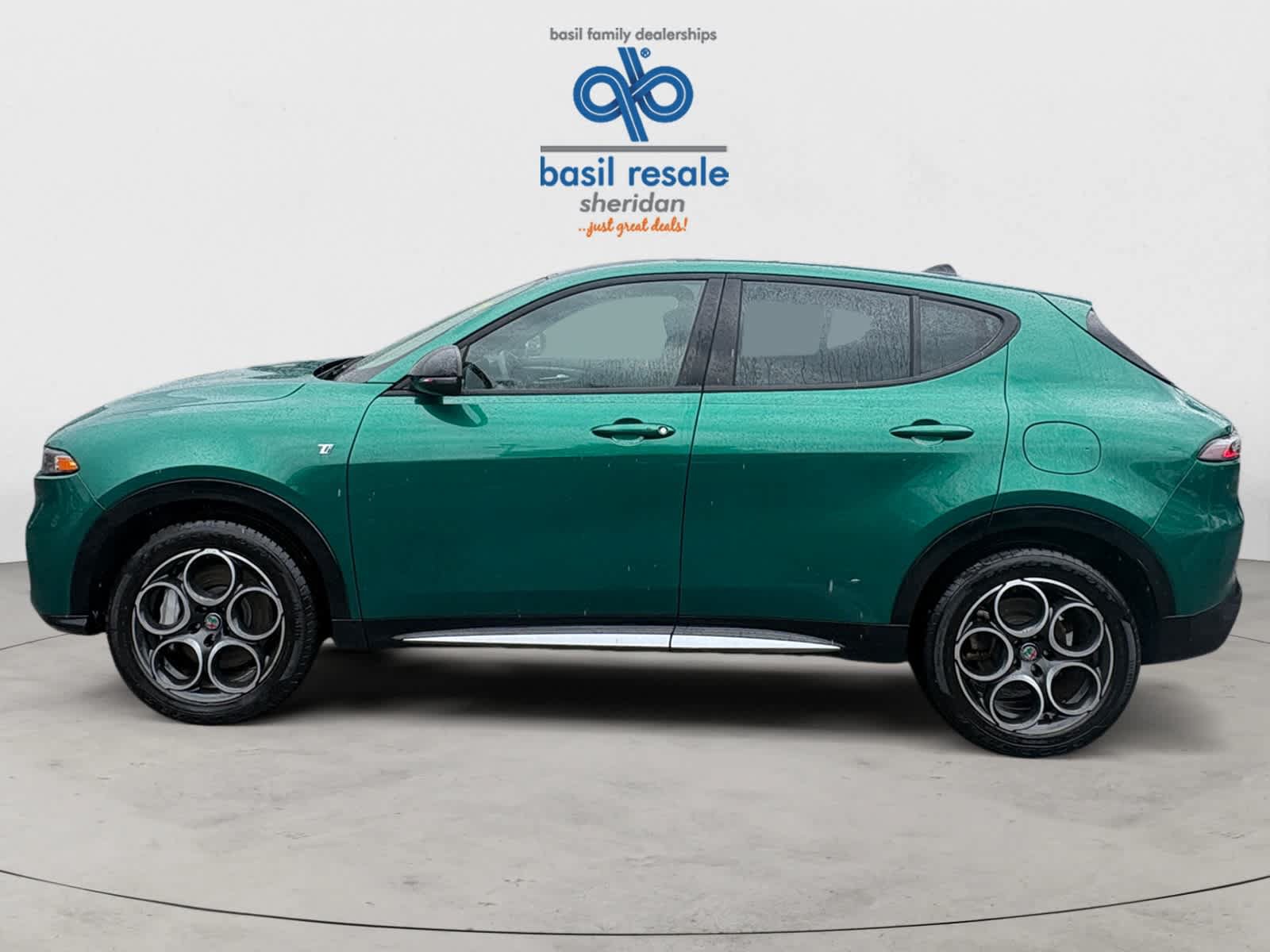 Used 2024 Alfa Romeo Tonale Ti AWD/4WD image 3