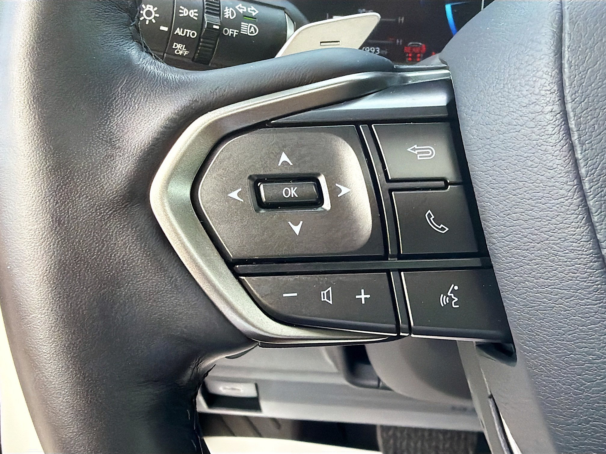 Used 2024 Lexus GX 550 w/ Accessory Package (2T) AWD/4WD image 38