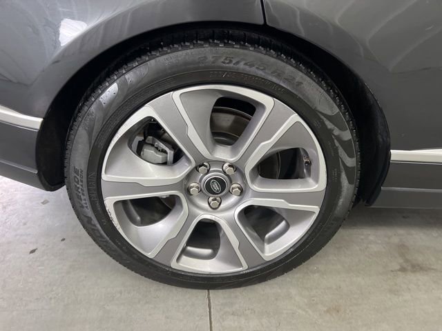Used 2018 Land Rover Range Rover Supercharged image 25