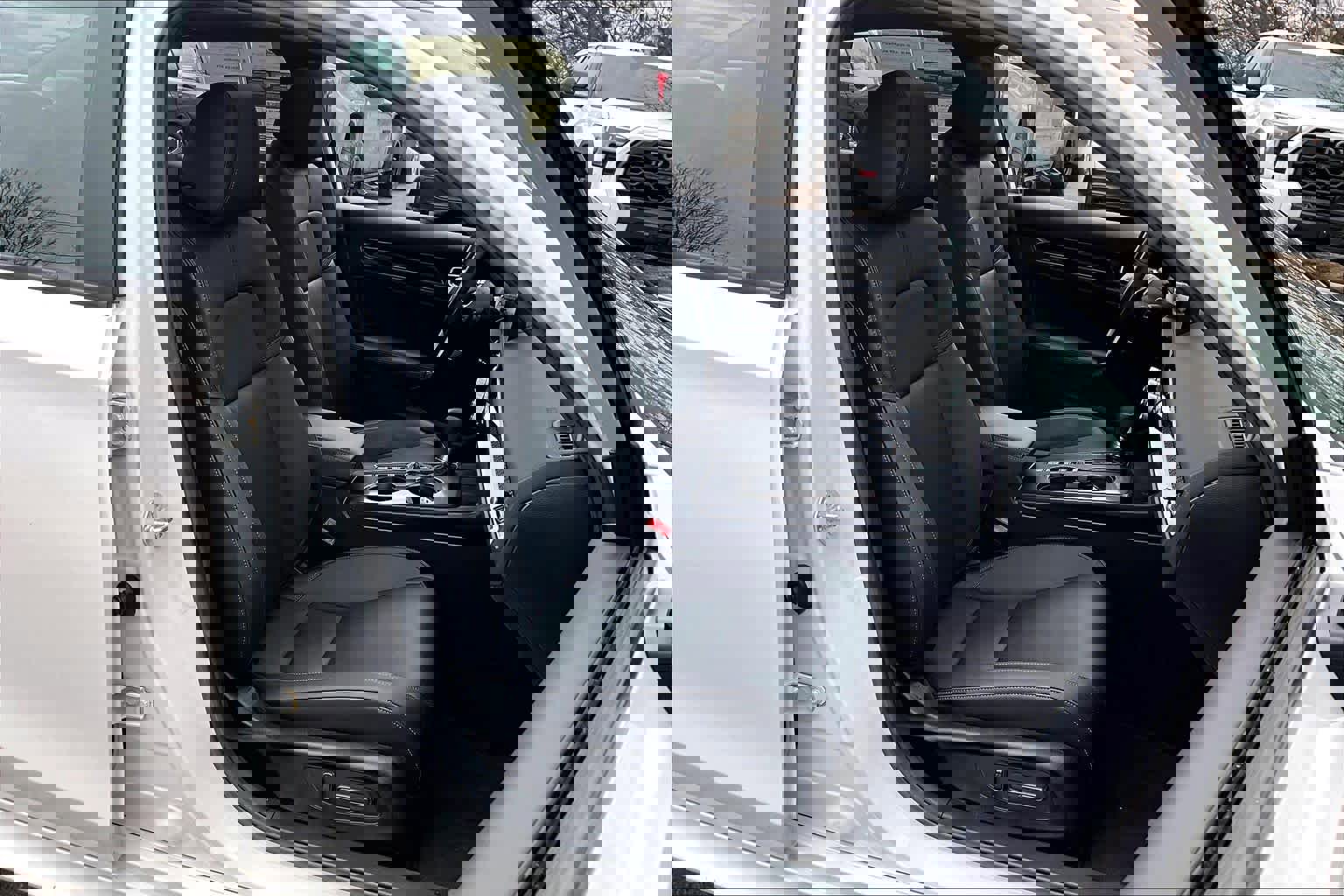 Used 2025 Honda Civic Sport Touring image 8