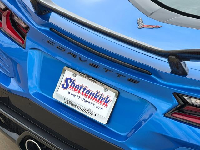 Used 2025 Chevrolet Corvette Z06 RWD image 11