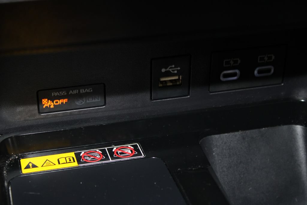 Used 2025 Toyota Camry LE FWD image 36