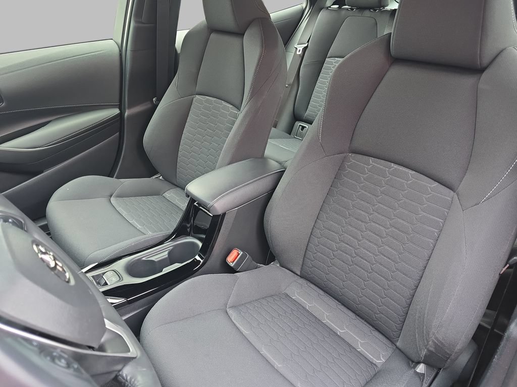 Used 2021 Toyota Corolla SE w/ SE Preferred Package FWD image 15