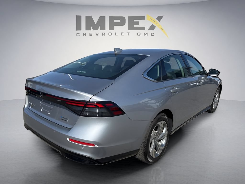 Used 2023 Honda Accord Touring image 5