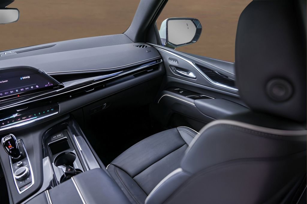 Used 2024 Cadillac Escalade Sport w/ Touring Package image 30