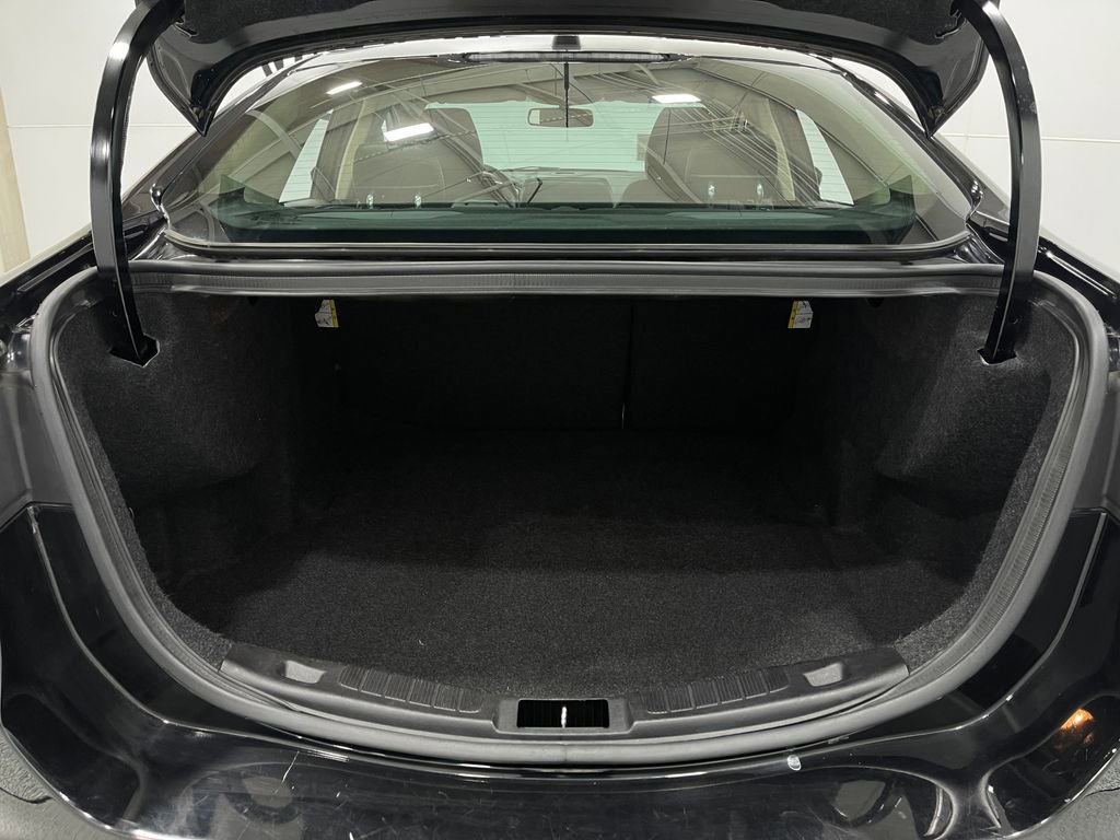 Used 2017 Ford Fusion SE w/ Fusion SE Technology Package image 22