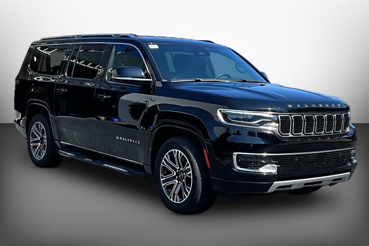 Certified 2024 Jeep Wagoneer L Series II w/ Flexible Seating Group AWD/4WD image 2
