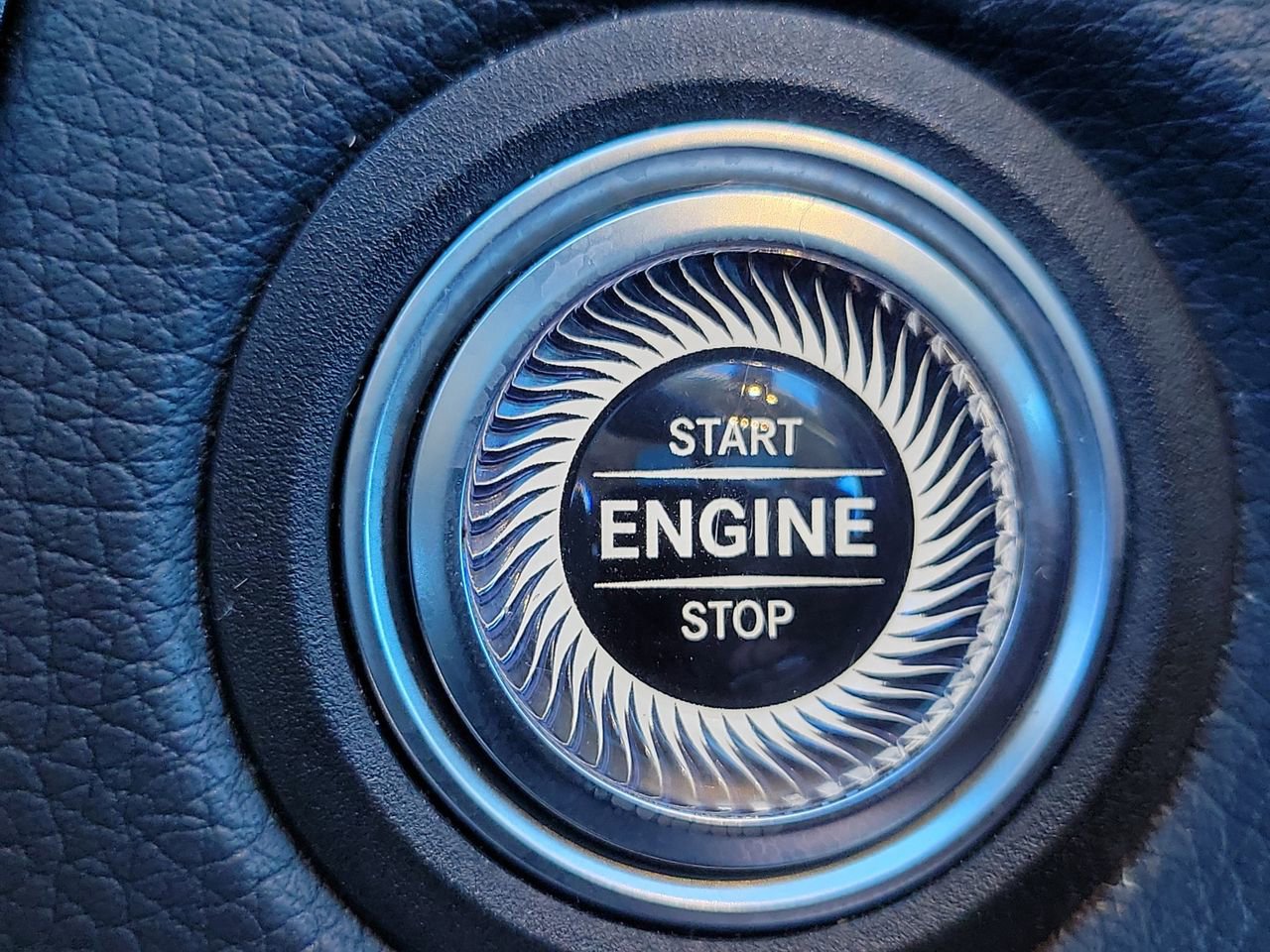 Certified 2021 Mercedes-Benz GLC 300 image 33