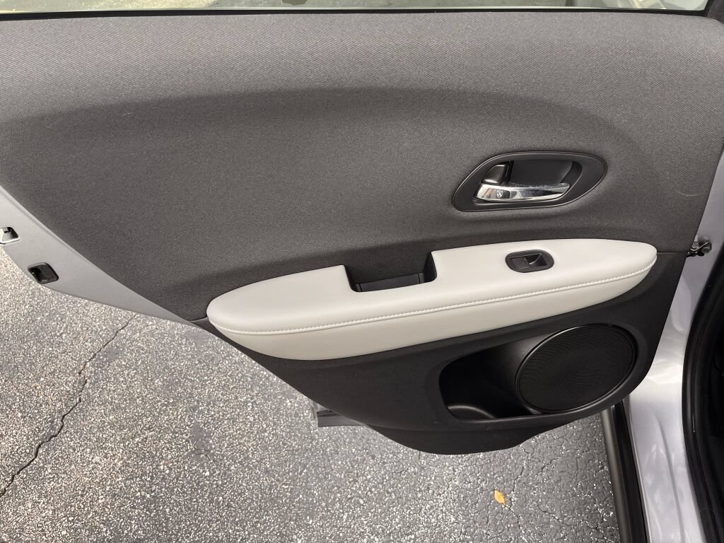 Used 2021 Honda HR-V LX image 21