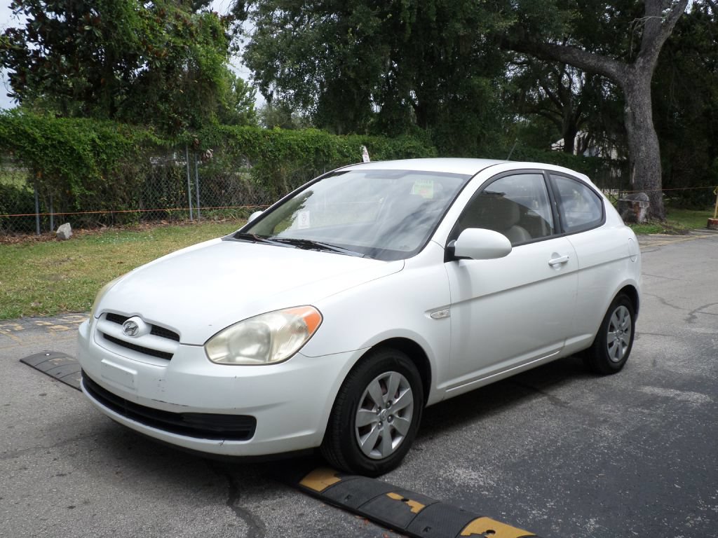 Used 2008 Hyundai Accent GS FWD image 3
