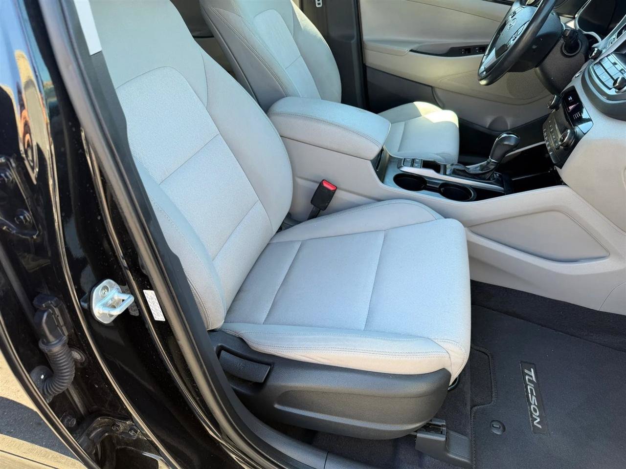Used 2018 Hyundai Tucson Value FWD image 45
