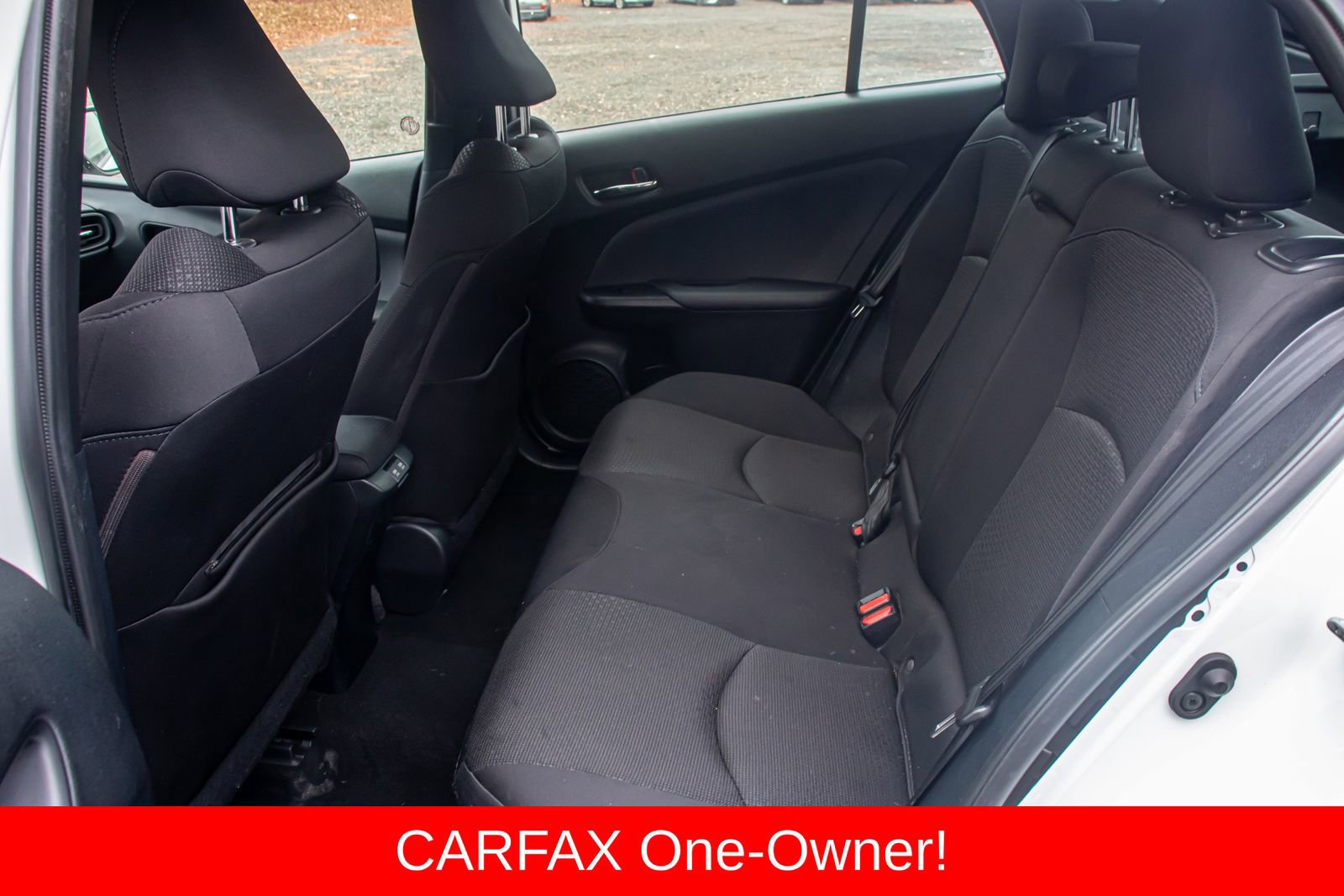 Used 2022 Toyota Prius LE image 14