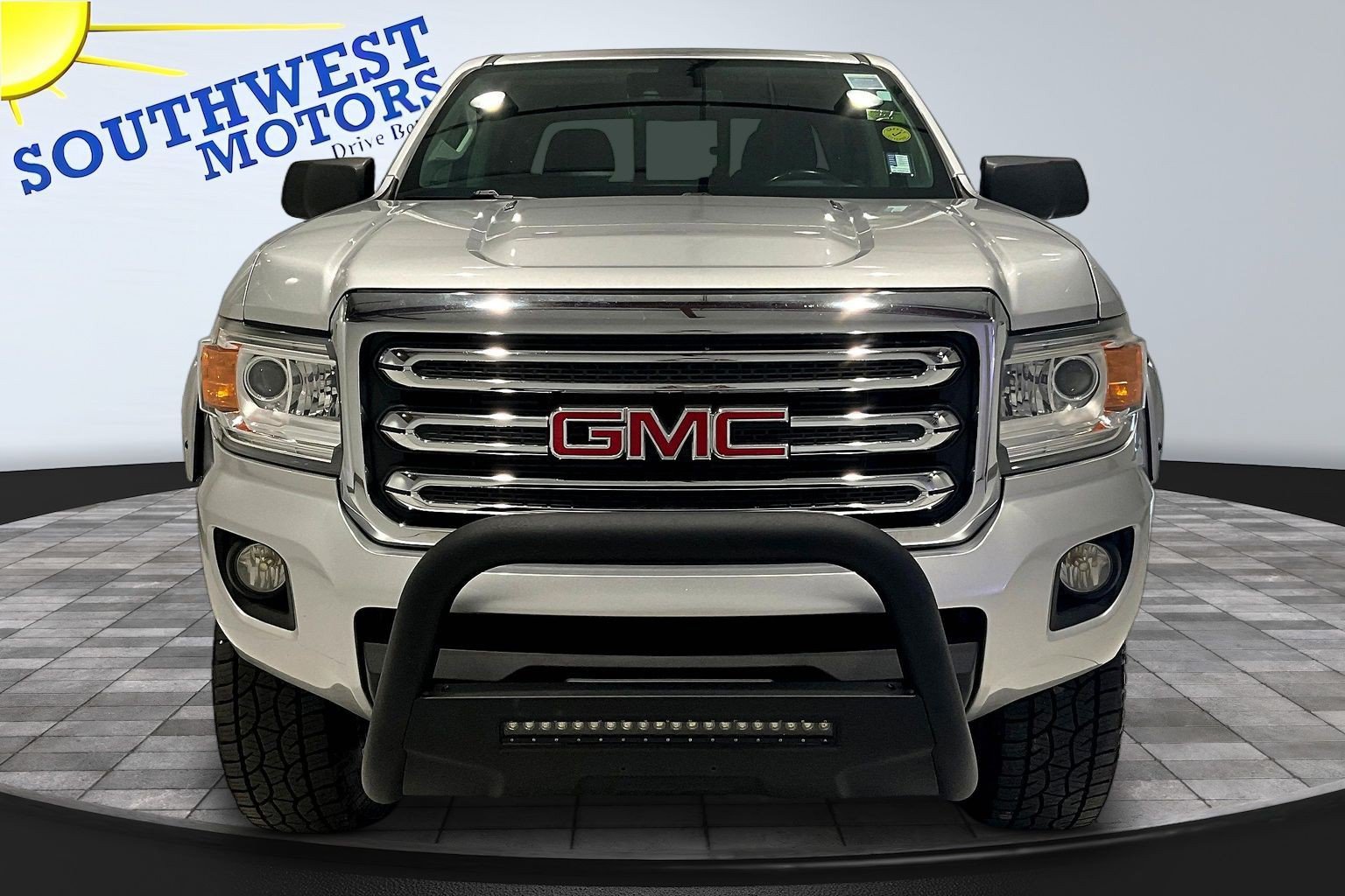 Used 2018 GMC Canyon SLE w/ SLE Convenience Package AWD/4WD image 2