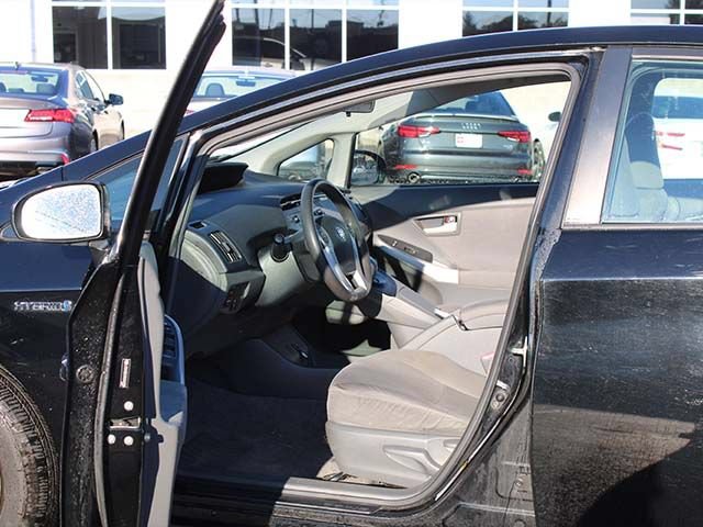 Used 2010 Toyota Prius Three FWD image 9