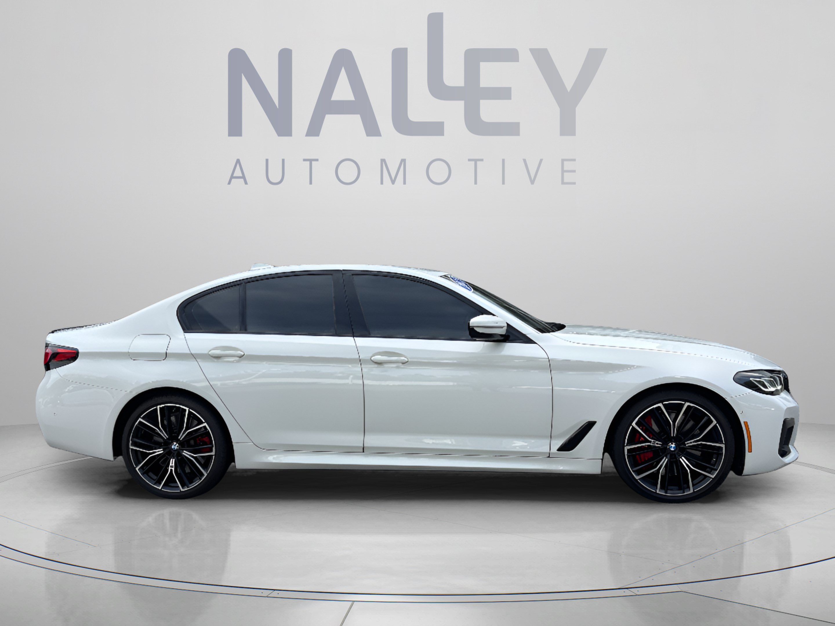 Used 2023 BMW 540i w/ M Sport Package RWD image 7