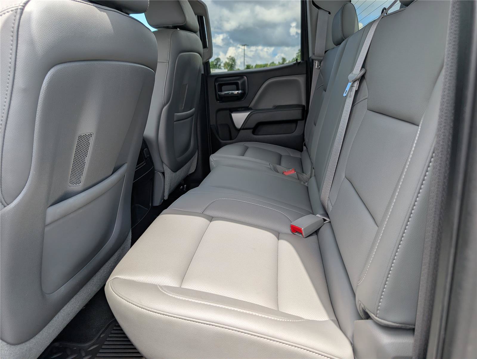 Used 2015 Chevrolet Silverado 3500 LTZ w/ LTZ Plus Package AWD/4WD image 14