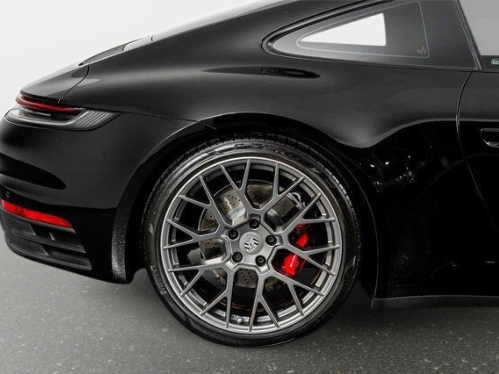 Used 2024 Porsche 911 Carrera 4 GTS AWD/4WD image 12