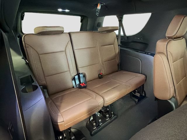 New 2026 Chevrolet Suburban High Country AWD/4WD image 25