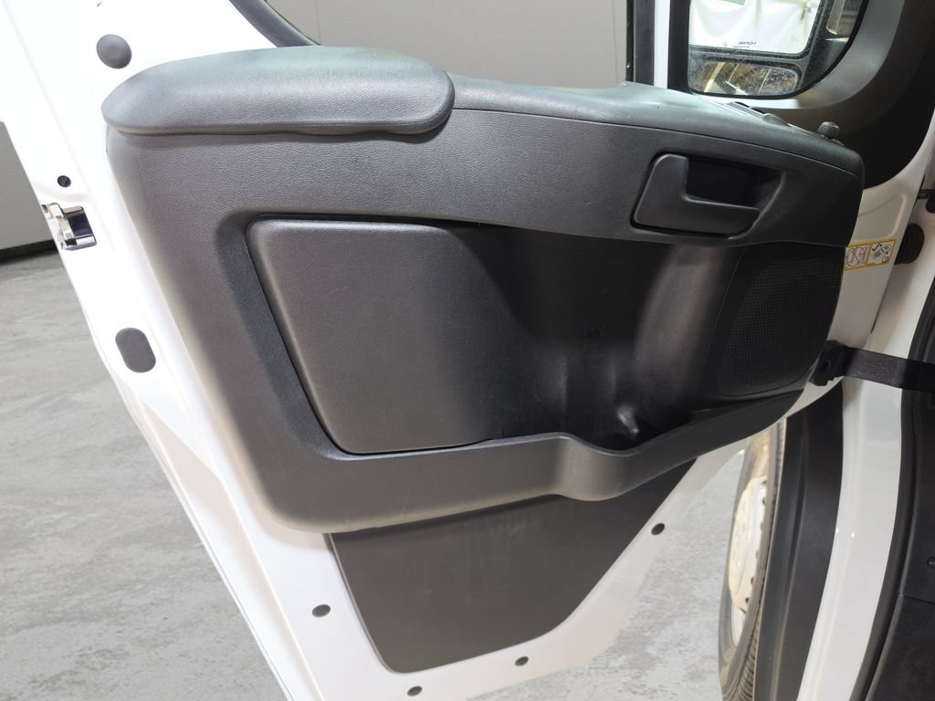 Used 2025 RAM ProMaster 2500 w/ Convenience Group FWD image 15