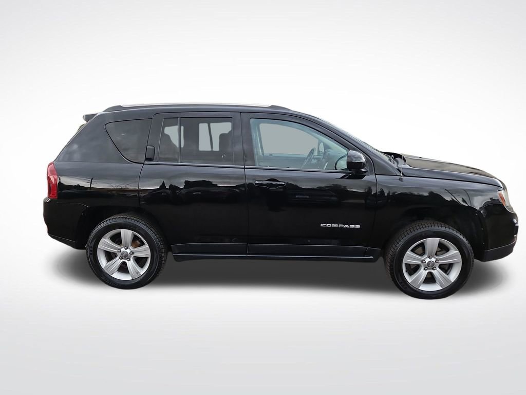 Used 2015 Jeep Compass High Altitude image 6
