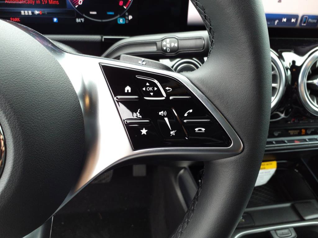 Used 2025 Mercedes-Benz GLA 250 GLA 250 image 16