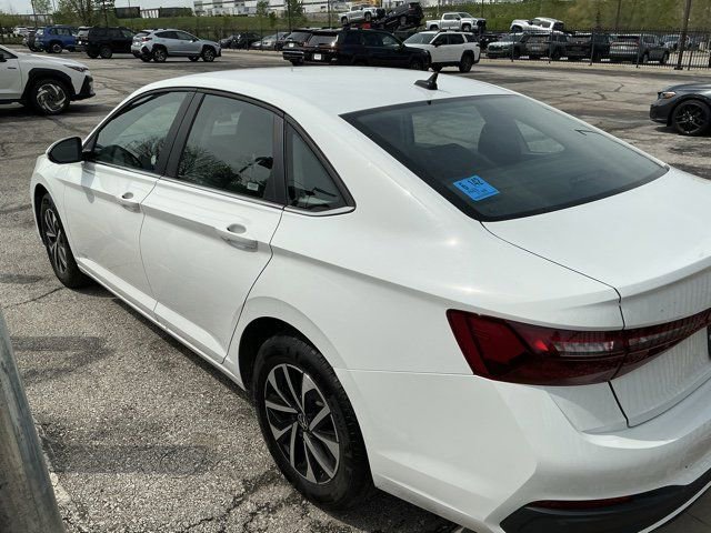 Used 2025 Volkswagen Jetta S image 7