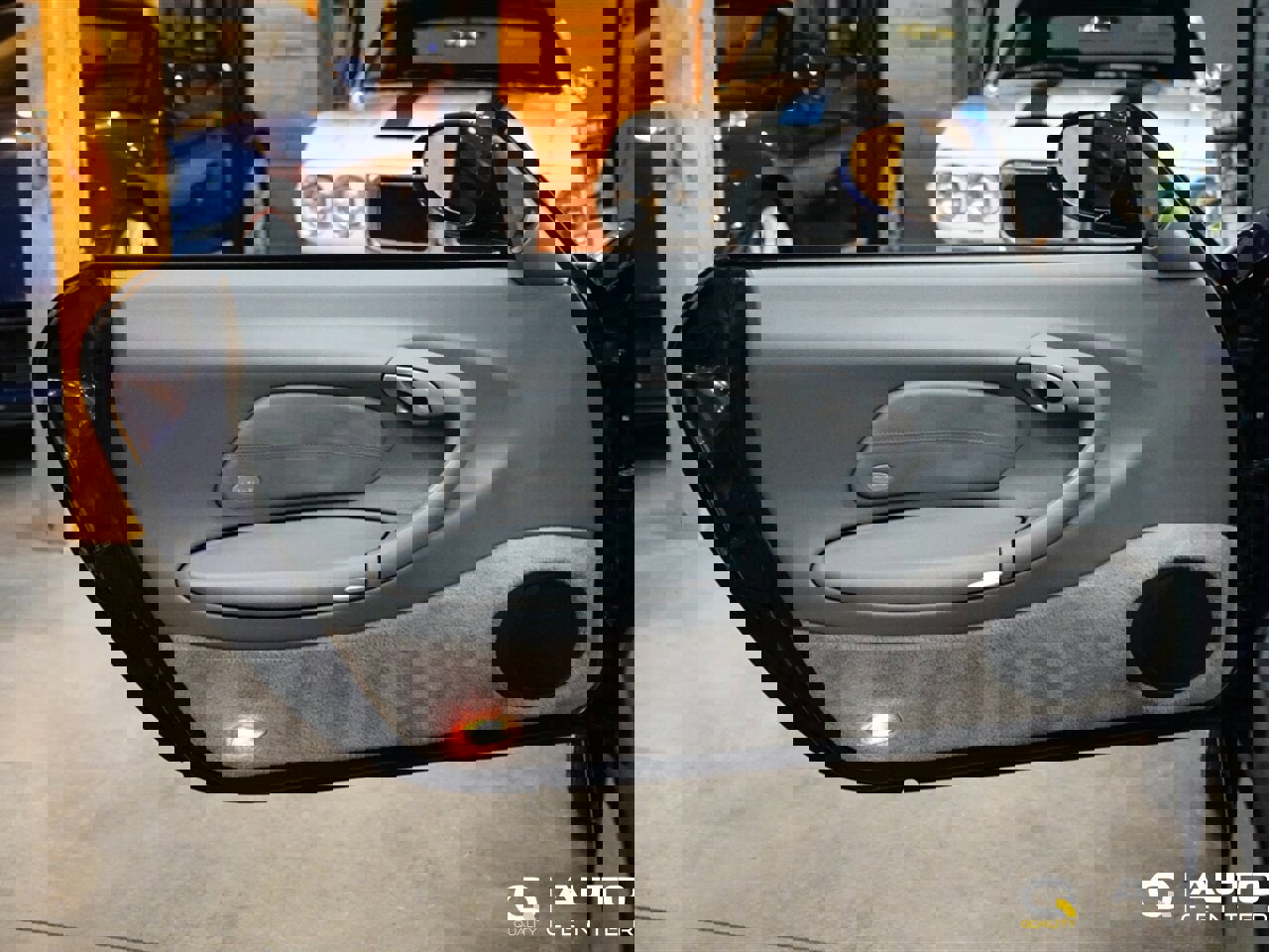 Used 2002 Porsche 911 Carrera 4 image 17