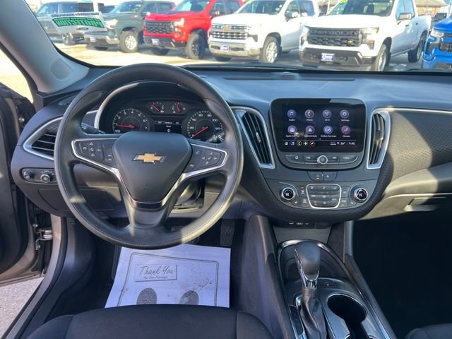 Used 2025 Chevrolet Malibu LT image 18