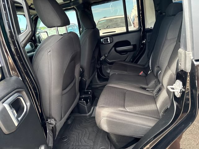 Used 2021 Jeep Gladiator Sport AWD/4WD image 18