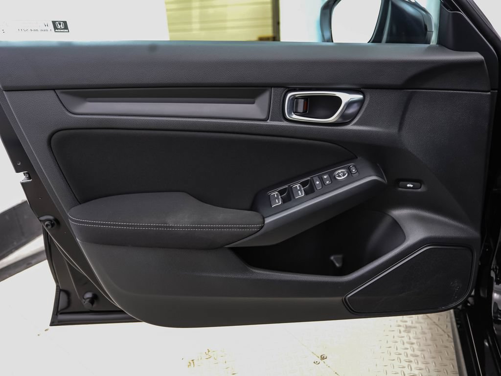 Used 2025 Honda Civic Sport image 9