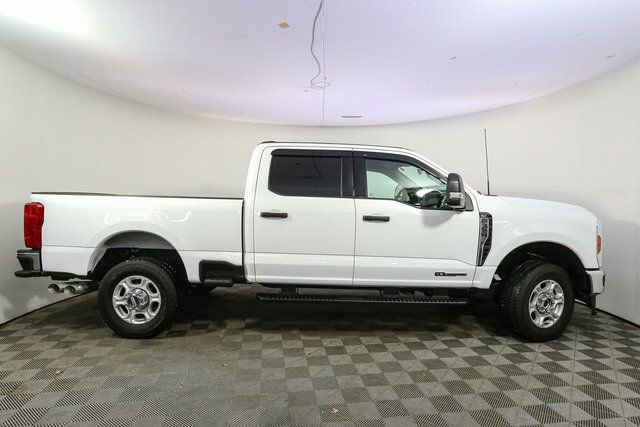 Used 2025 Ford F350 XLT image 13