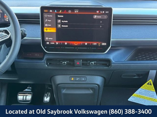 New 2025 Volkswagen ID. Buzz Pro S RWD image 15