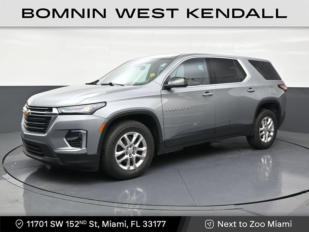 Used 2023 Chevrolet Traverse LS FWD image 1