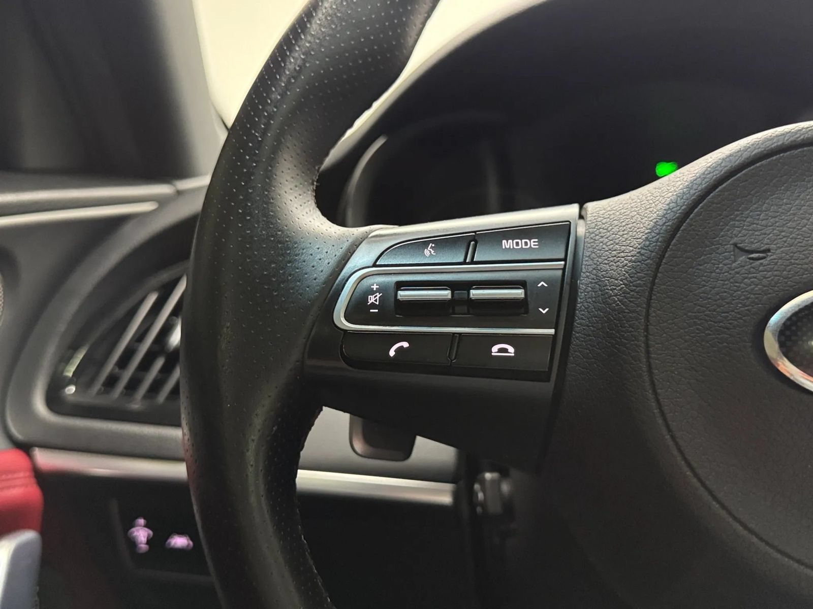 Used 2018 Kia Stinger GT2 AWD/4WD image 21