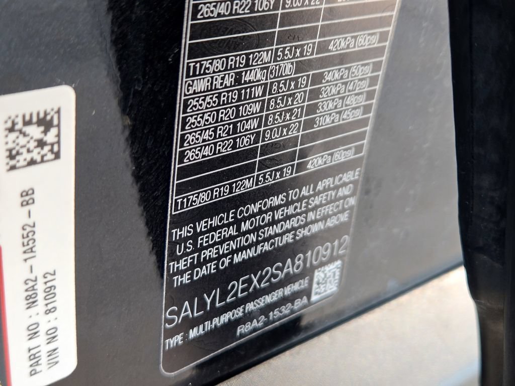Used 2025 Land Rover Range Rover Velar Dynamic SE AWD/4WD image 35