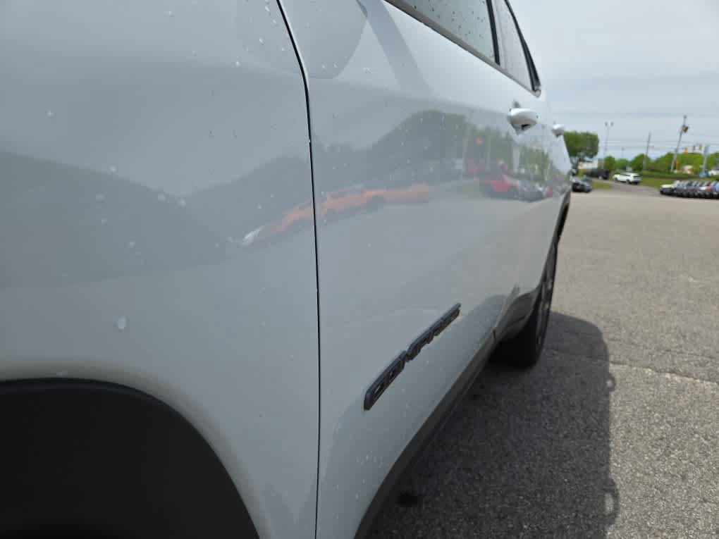 Used 2026 Jeep Compass Limited AWD/4WD image 15