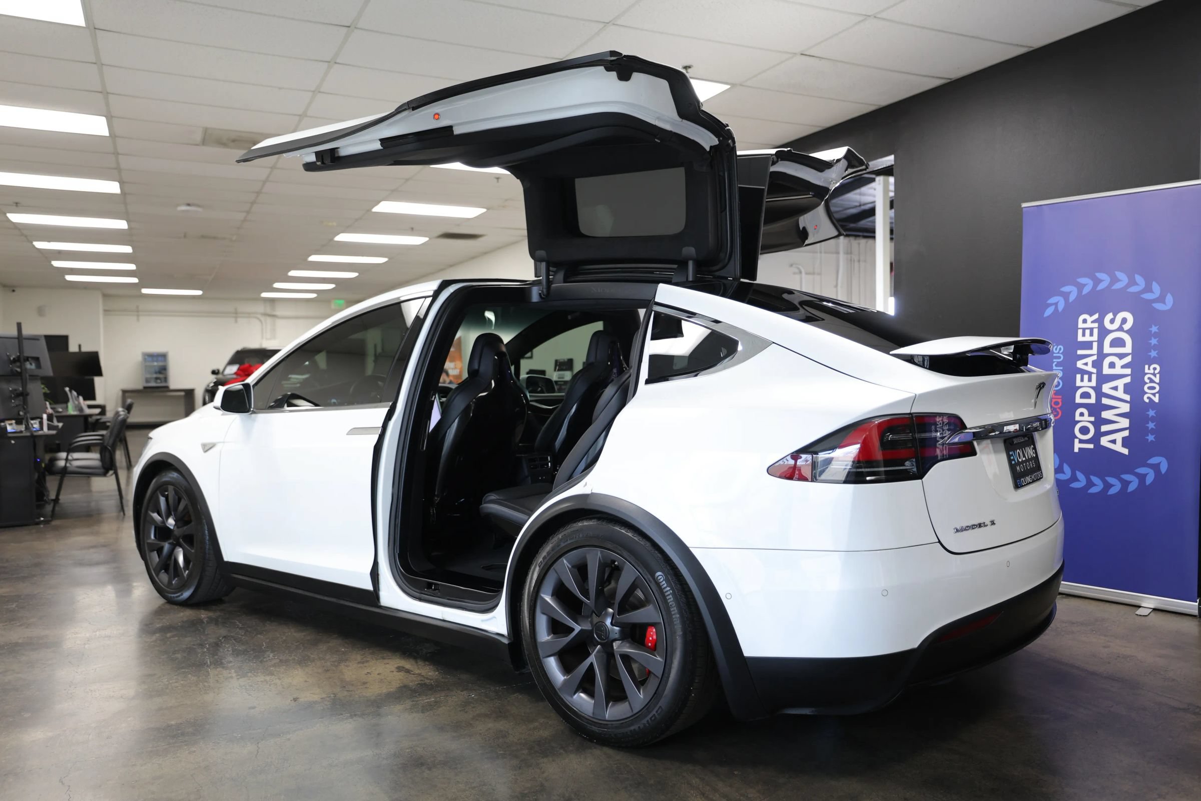 Used 2016 Tesla Model X Performance AWD/4WD image 19
