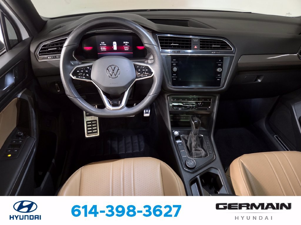 Used 2024 Volkswagen Tiguan SE R-Line AWD/4WD image 16